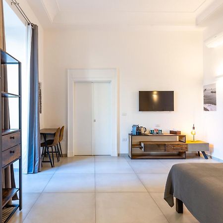 Residenza Partanna By Napoliapartments Bagian luar foto