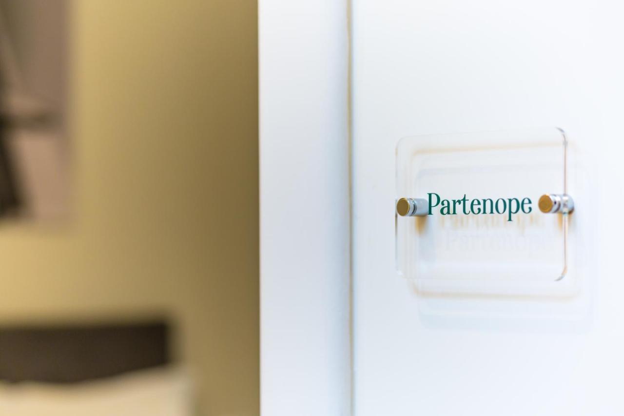 Residenza Partanna By Napoliapartments Bagian luar foto