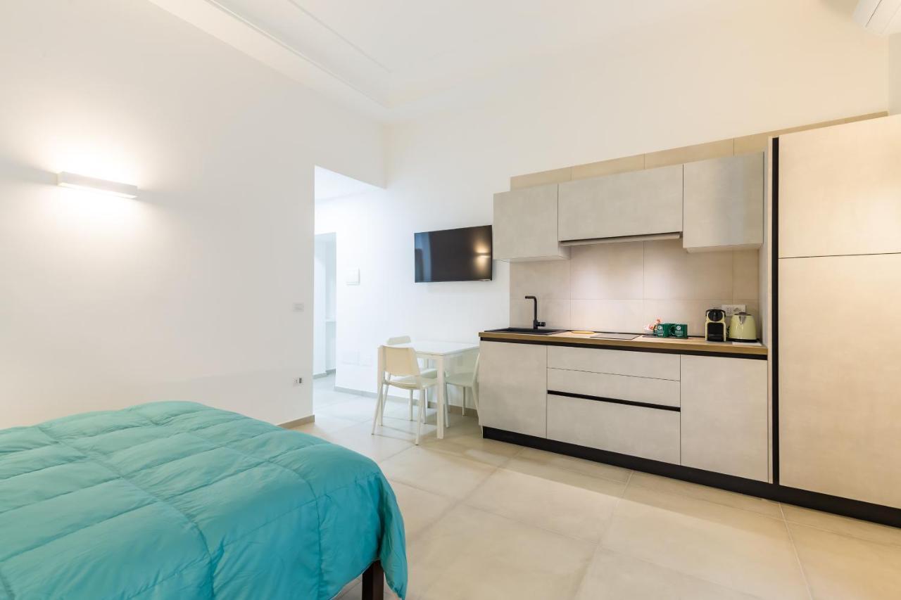 Residenza Partanna By Napoliapartments Bagian luar foto