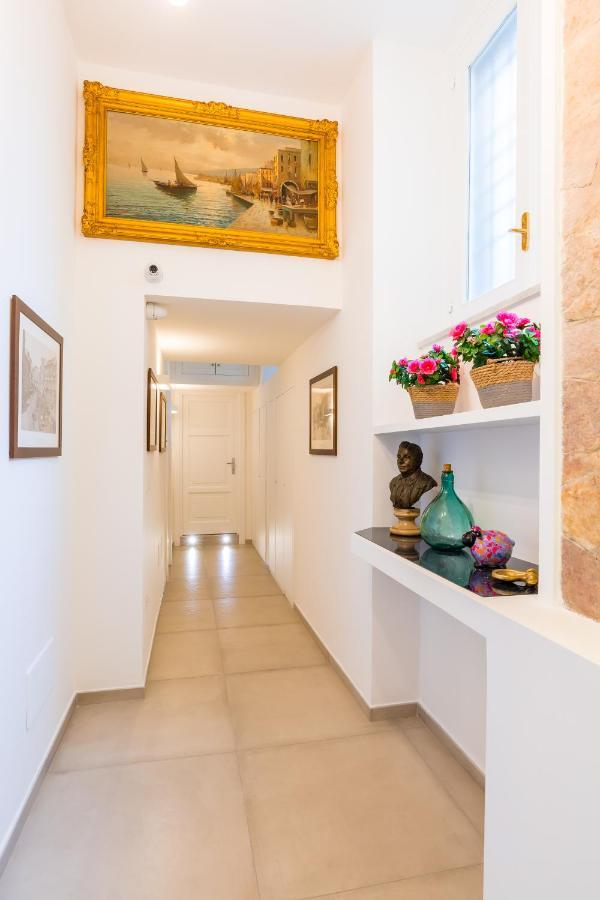 Residenza Partanna By Napoliapartments Bagian luar foto