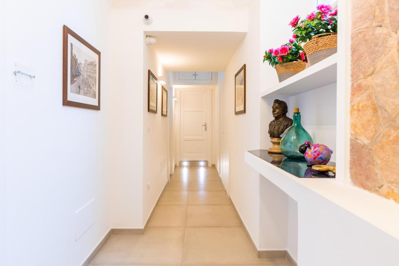 Residenza Partanna By Napoliapartments Bagian luar foto