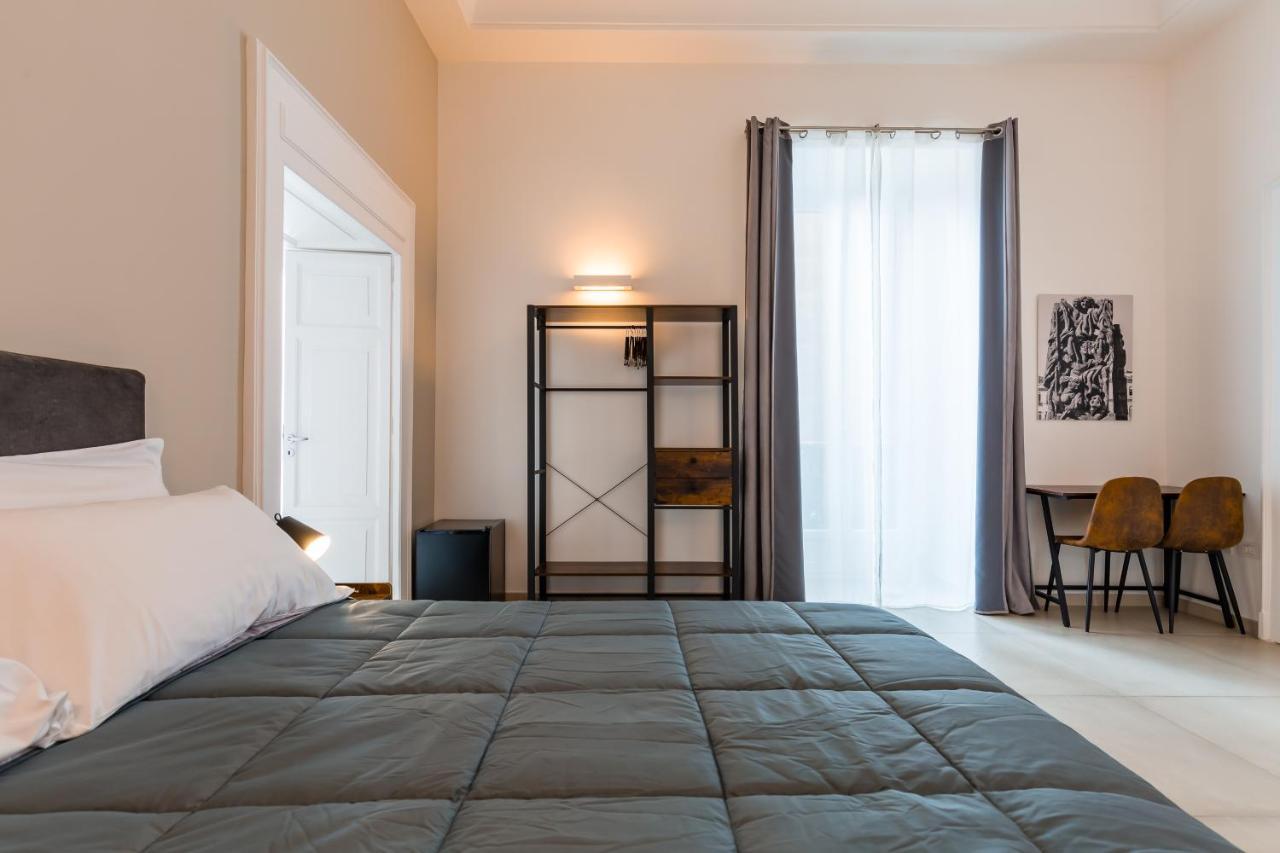 Residenza Partanna By Napoliapartments Bagian luar foto
