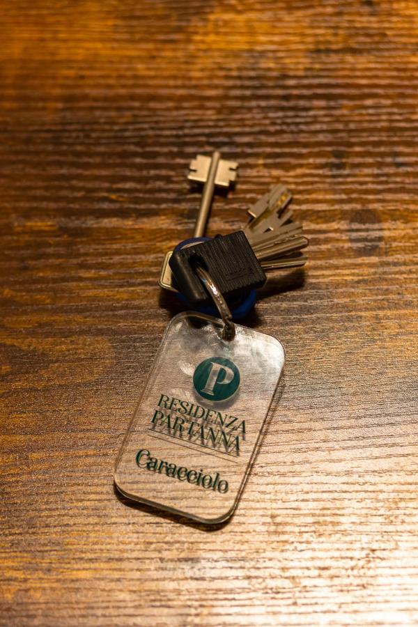 Residenza Partanna By Napoliapartments Bagian luar foto