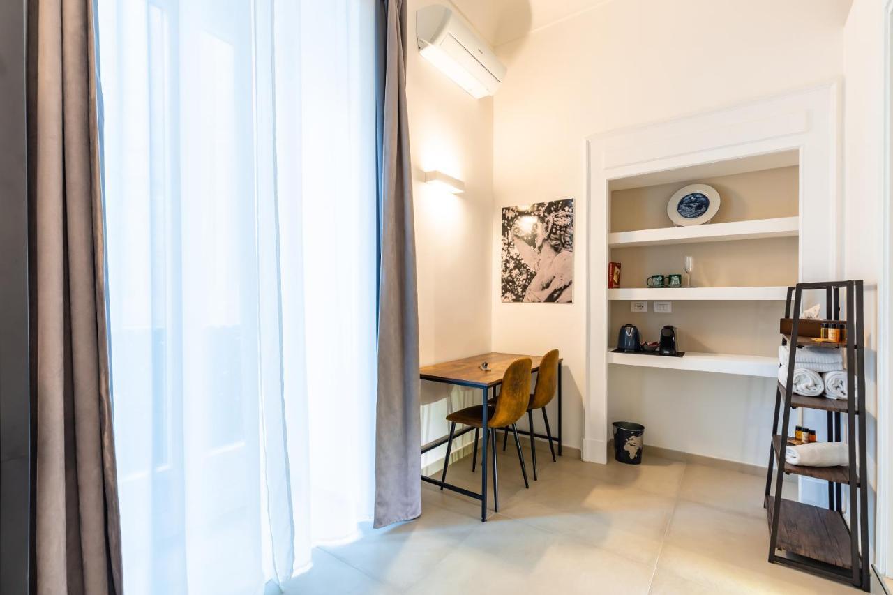 Residenza Partanna By Napoliapartments Bagian luar foto
